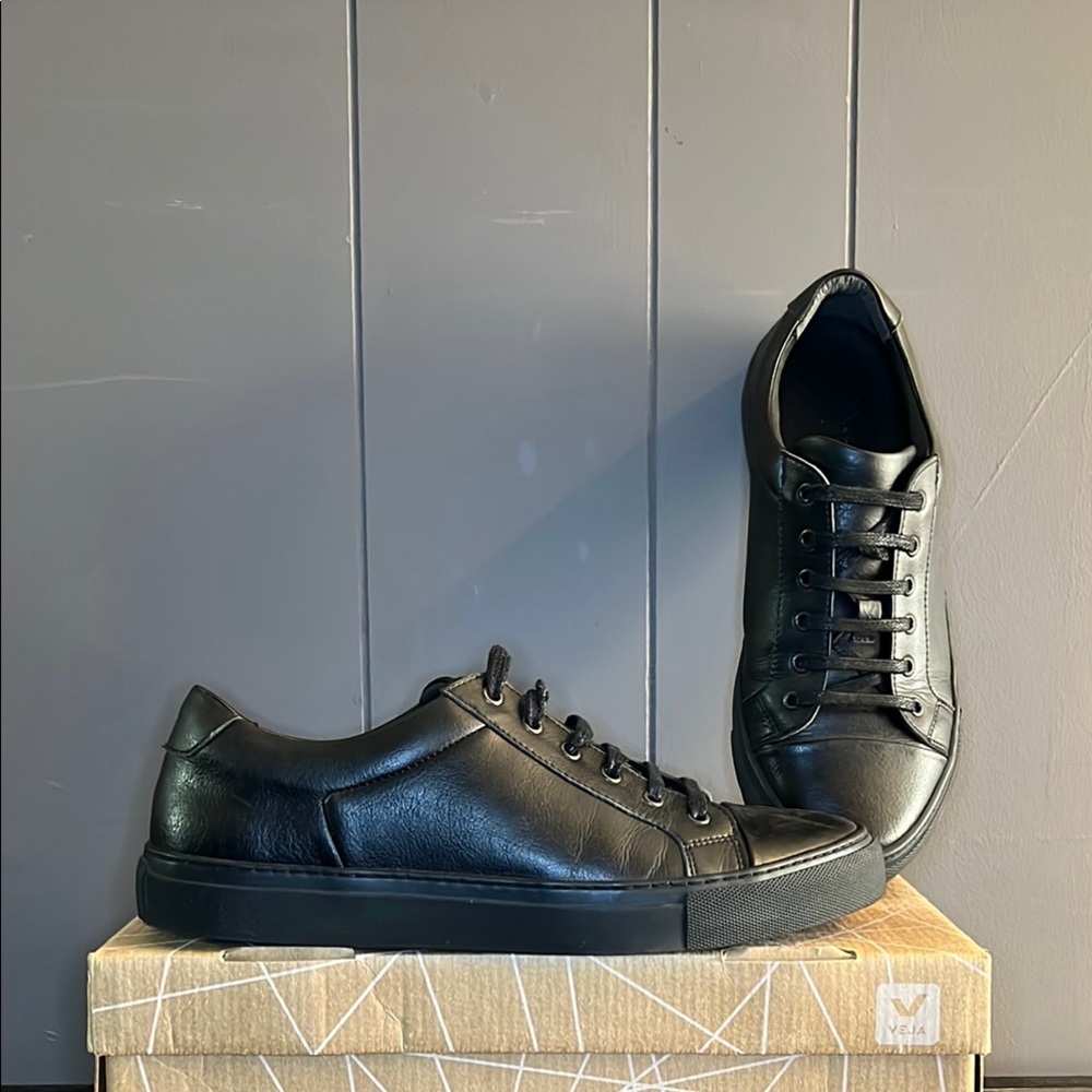 Black Vegan Leather Men's Sneakers